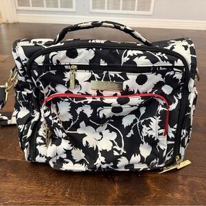 Ju-Ju-Be Black and White Floral Baby Bag